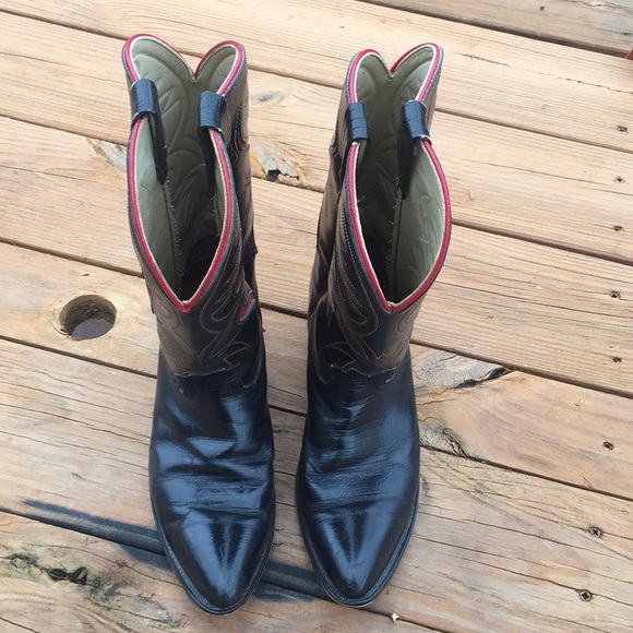 Black cowboy boots with red and white detail - Picture 3 of 8